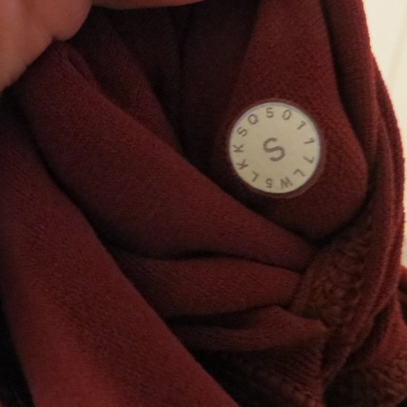 lululemon Reveal Tight: Deep Rouge - Picture 3 of 3